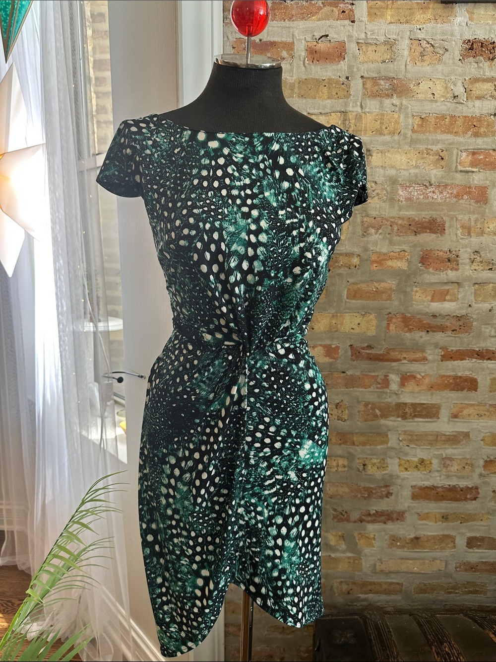 Victoria’s Secret Women’s Green & Black Printed Knot Front Dress